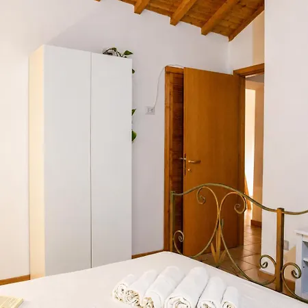 Semesterbostad Casa Milena *